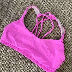 Lululemon free to be bra